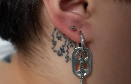 dannywise peircing studio